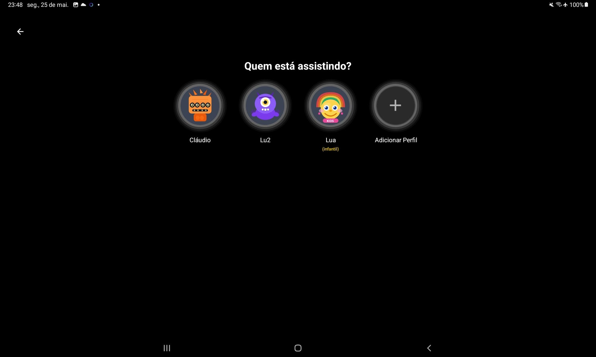 Tela do app Loopr com seleção de perfis da família